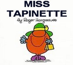 Miss Tapinette, avec un petit sac et un grand chapeau, selon les personnages «Monsieur/Madame» de Roger Hargreaves (1935-1988)